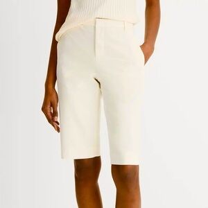 Vince Italian Stretch-Cotton Chino Shorts – Off-White 🤍